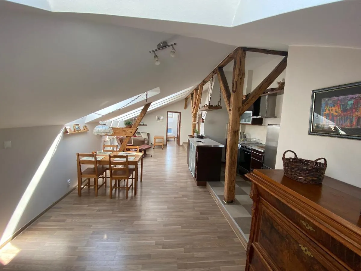 Apartment Home3City Sloneczne Poddasze Sopot